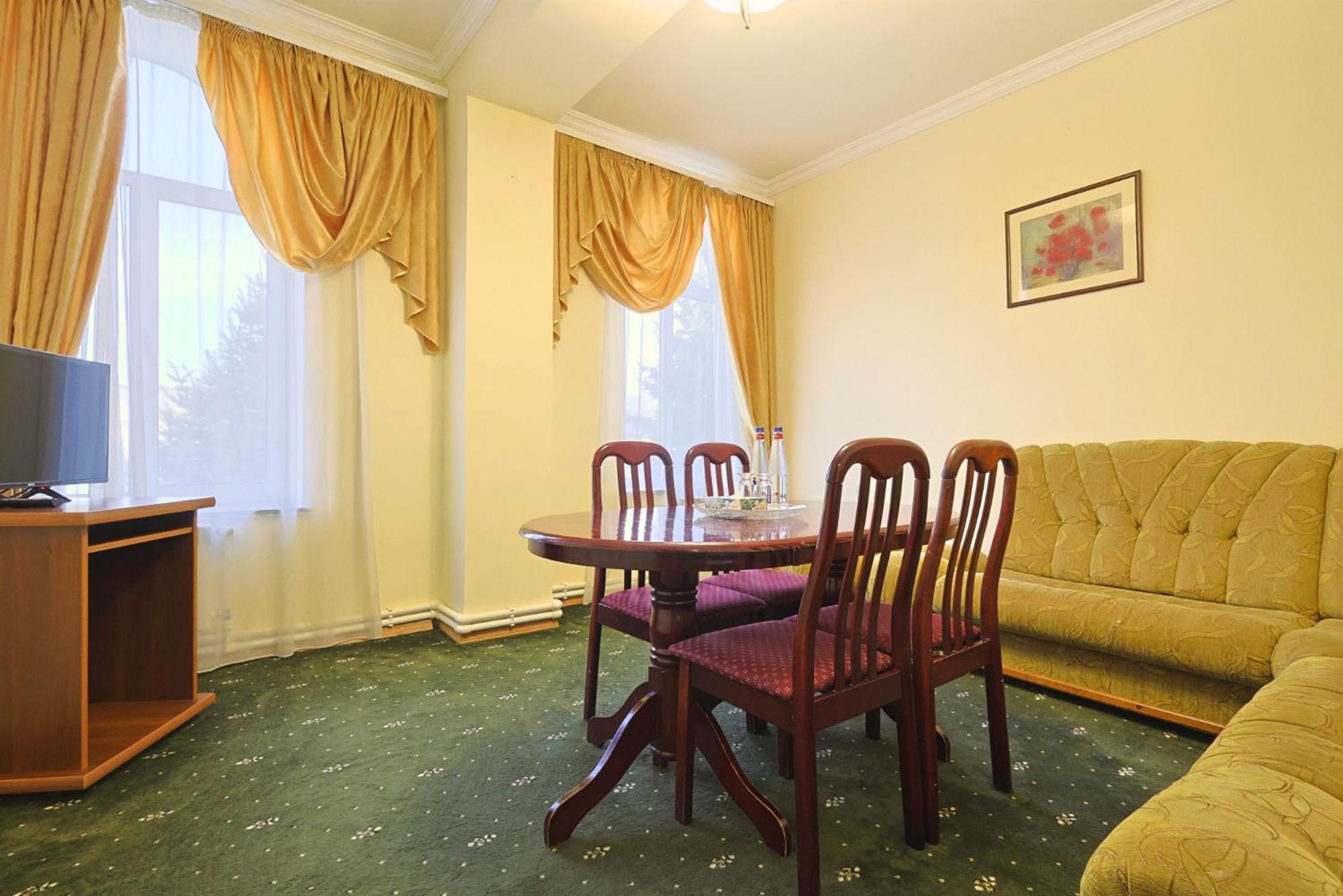 Lalaner Hotel Sisian 외부 사진
